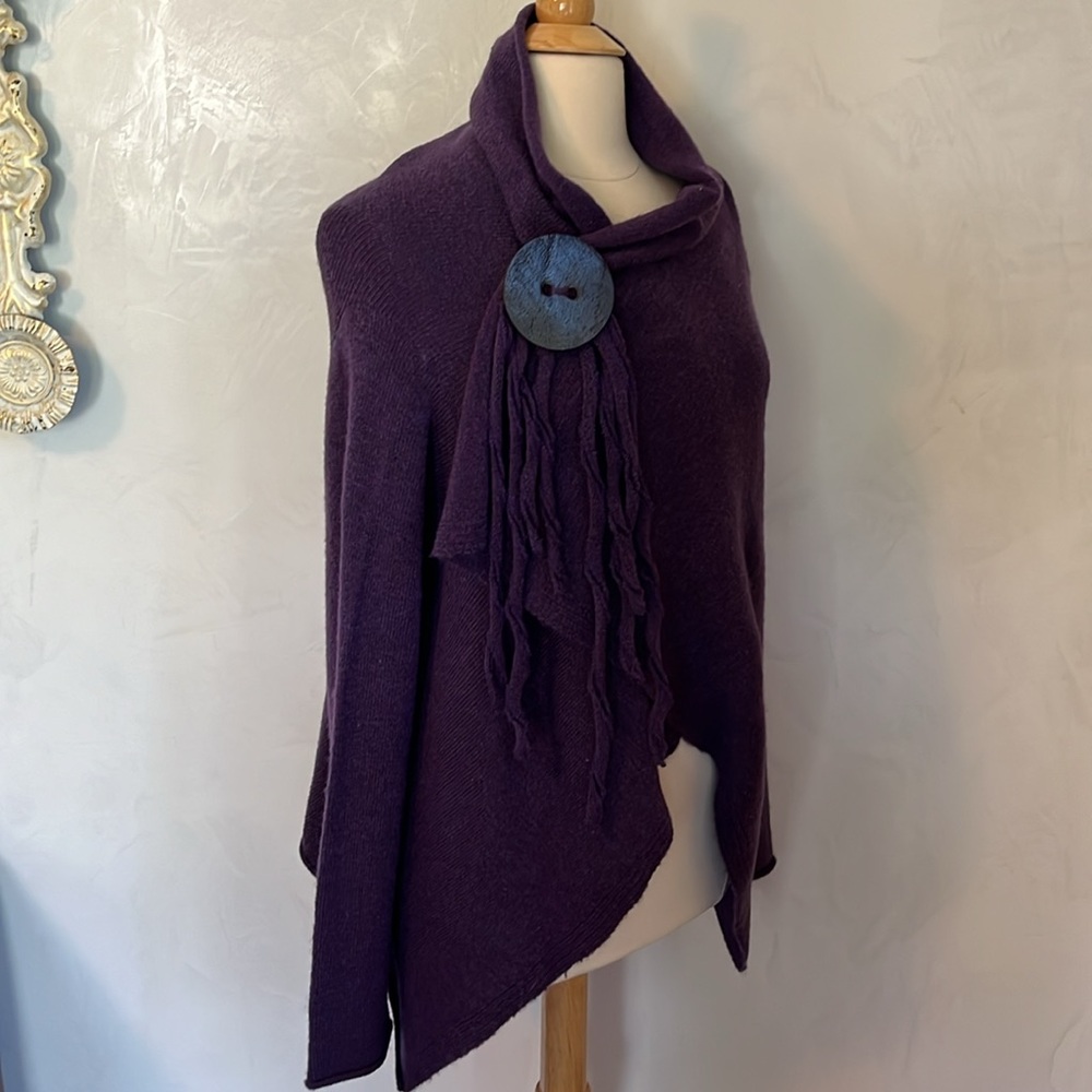 Terry Lewis Purple sweater cardigan wrap w/button & Fringe clip Size Large - Picture 3 of 12